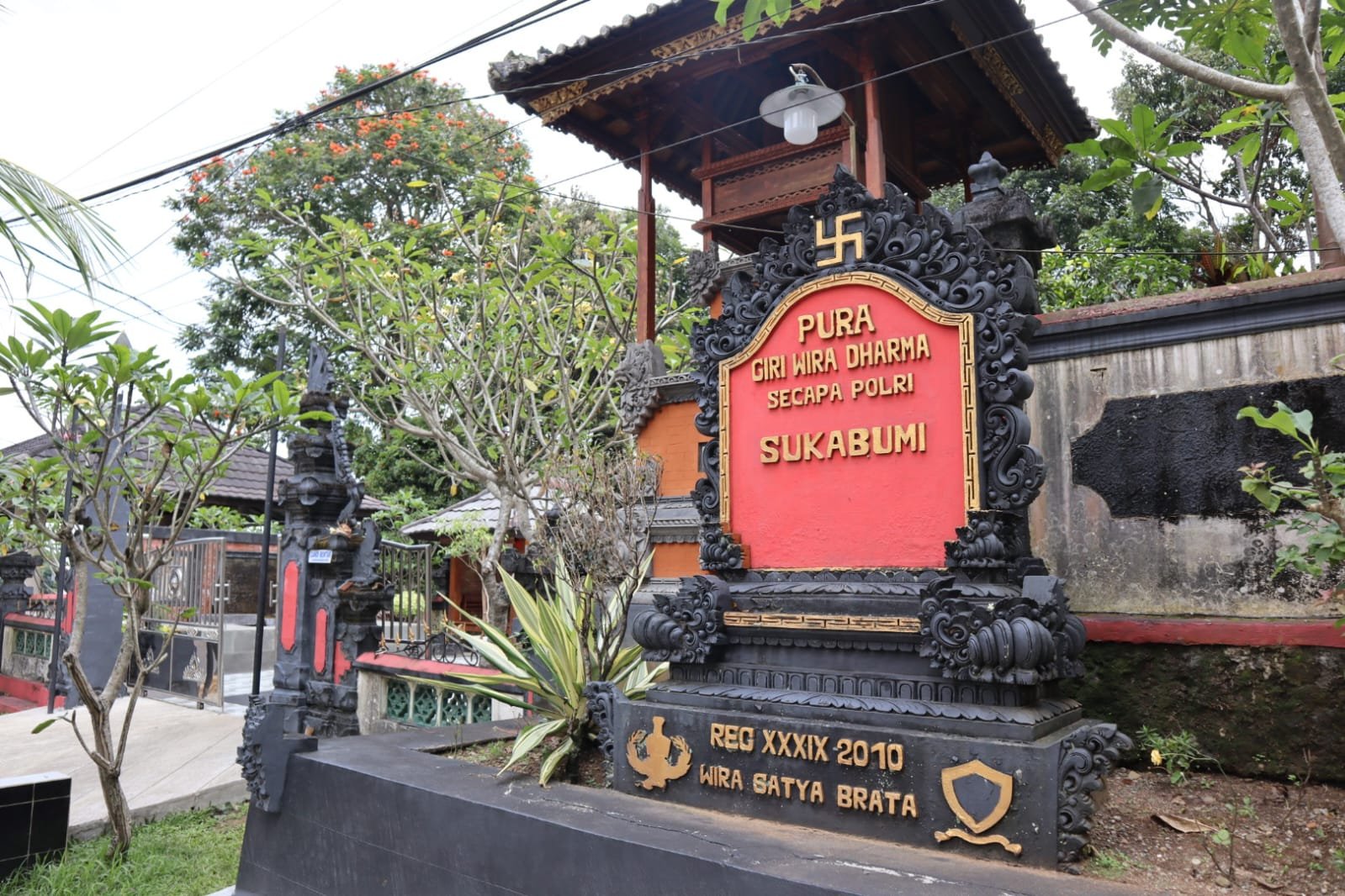 Pura Giri Wira Dharma